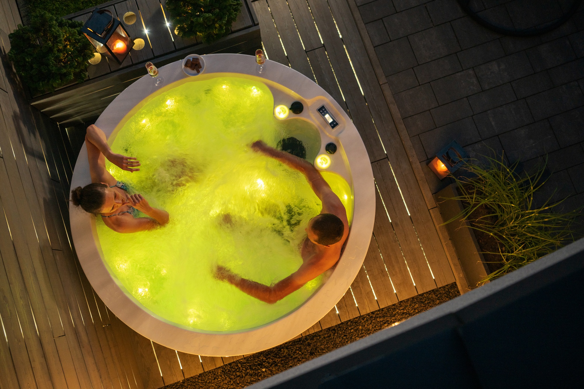 Hot Tub Late Evening Dating